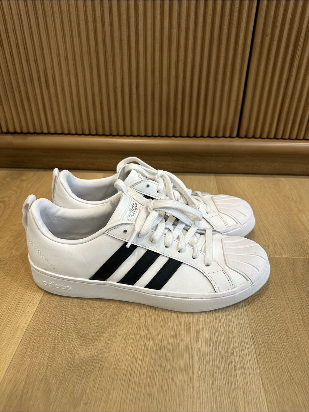 Adidas Streetcheck Mens Size 9.5 Cloudfoam Athletic Hip Hop Fashion White Black